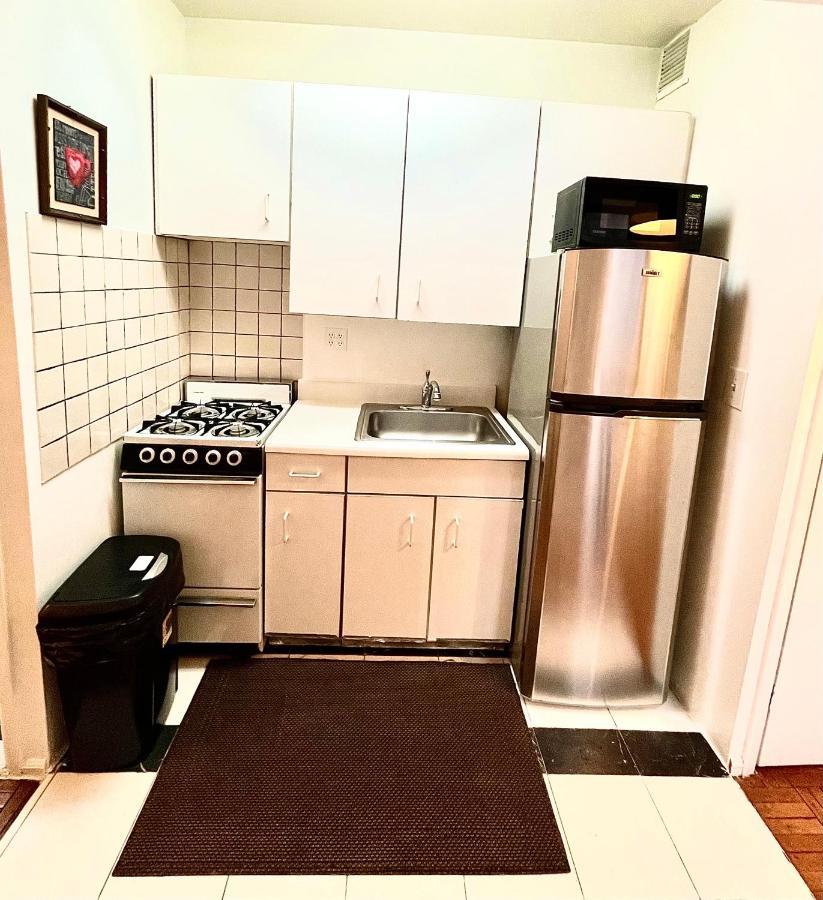 ニューヨークStunning Two Bed Apt Hells Kitchenアパートメント エクステリア 写真